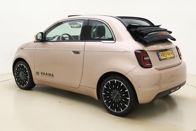 Fiat 500C La Prima 42 kWh Cabriolet | Navigatie | Stoelverwarming | Camera | Lichtmetalen velgen | Parkeersensoren voor en achter | Cruise control