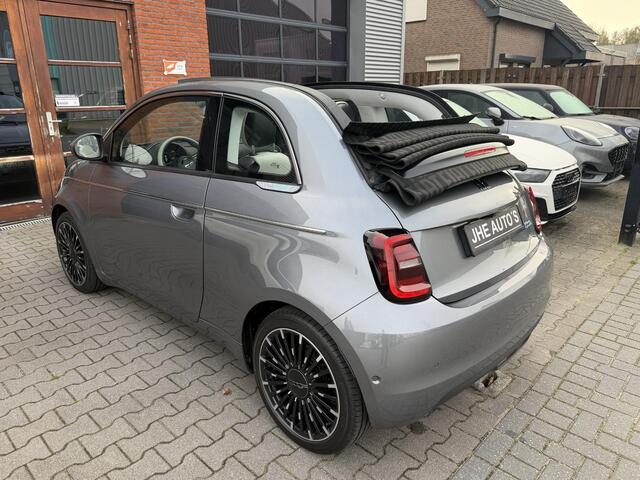 Fiat 500C La Prima 42 kWh | Leer | Camera | Stoelverwarming | Carplay |