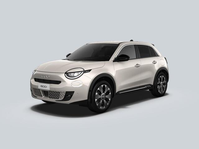 Fiat 600 1.2 Hybrid 110pk La Prima | Clima | Adapt. Cruise | Camera | BSM | 18" | Stoelverwarming | Apple Carplay | Elektr. A-Klep