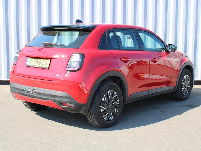 Fiat 600 600e RED 54 kWh 400KM RANGE