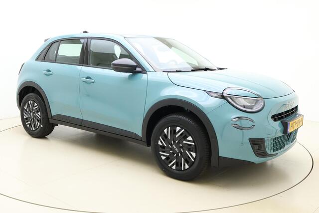 Fiat 600 1.2 Hybrid POP 110 Pk | DEMO | Cruise Control | Climate Control | Camera Achter | Keyless Start |