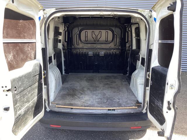 Fiat DOBLO Cargo 1.3 MJ BPM VRIJ! 7x Voorraad NL Auto/ Airco/ Bluetooth/ Betimmering