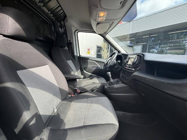 Fiat DOBLO Cargo 1.3 MJ L1H1 SX /Trekhaak/Airco/Navigatie/PDC/Weinig KM!