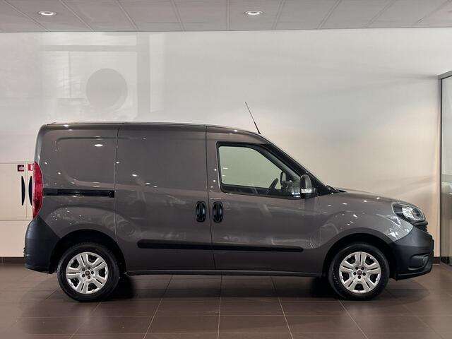 Fiat DOBLO Cargo GB L1H1 1.6 MJ ECOJET 105pk | 3-ZITS | NAVI | TREKHAAK | AIRCO | CRUISE CONTROL |