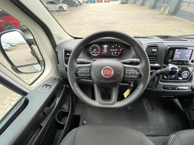 Fiat DUCATO 35 2.2D 180pk Automaat L2H2 | VOORRAAD | Snel leverbaar | Verzwaarde vering | Luxe tussenwand | Comfort bestuurderstoel | All season banden | Bluetooth | Airco