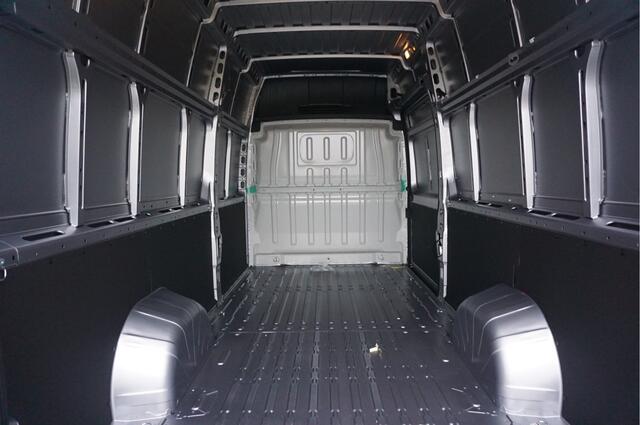 Fiat DUCATO Maxi 35 2.2 180PK L4H3 EAT8 AUT BPM VRIJ!! Clima, 10" Navi, Camera, 270° Deuren!! NR. 134