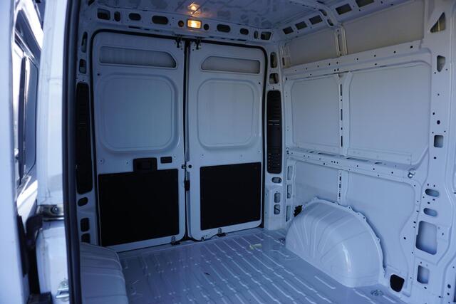 Fiat DUCATO 35 2.2 MultiJet L2H2 140pk |Digitaal dashboard |Groot scherm |Camera |Carplay |Android auto |Parkeersensoren |Bluetooth media en telefonie |Climate control |Cruise control