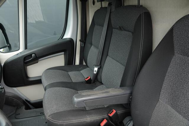 Fiat DUCATO L2H2 2.3 Multijet 150Pk Aut. | Stoel-Bank | 2xSchuifdeur | Achteruitrijcamera | Trekhaak