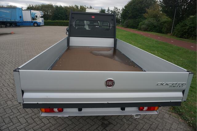 Fiat DUCATO MAXI 35 180PK AUT Series 10 Open laadbak BPM VRIJ 10" Navi, Climate, LED!! NR. V03*