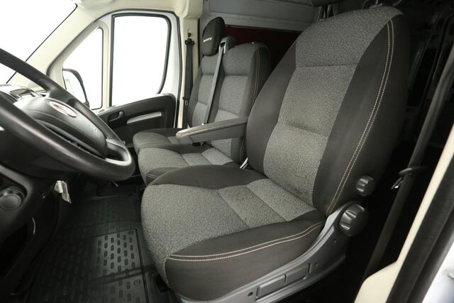 Fiat DUCATO 33 2.3 MultiJet L3H2 Airco | Cruise | Camera | Navi | 3 Persoons | Elektrpakket | Schuifdeur |