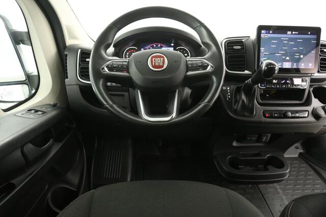 Fiat DUCATO 35H HD 2.2 MultiJet 180PK L4H2 3000kg Trekgew. | Airco | Carplay | 3 Persoons | Camera | Trekhaak | 3 Persoons | Cruise