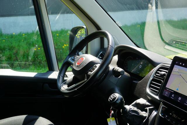 Fiat DUCATO 35 2.2 MultiJet L2H2 Nieuw dashboard |140 pk |Topstaat |BPM voordeel |Lanzarotte grijs |Trekhaak |Digitaal dashboard |10" navigatiesysteem |Carplay |Digitale achteruitkijkspiegel