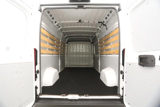 Fiat DUCATO 35H 2.2 MultiJet L3H2 | 140PK | Automaat | Airco | Camera | Cruise | 3-Zits | Navigatie