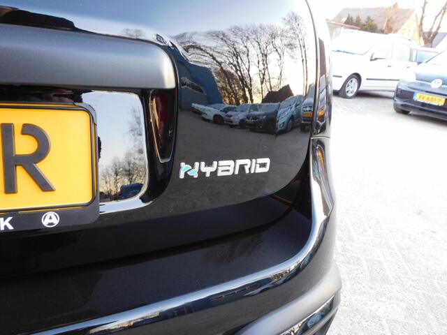 Fiat PANDA 1.0 Hybrid Cross 5 zitplaatsen