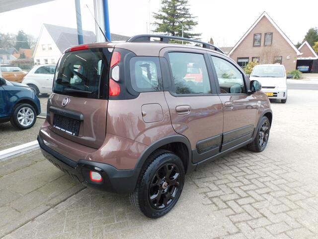 Fiat PANDA 1.2 cross Trussardi zeldzaam !