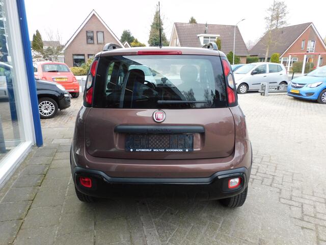 Fiat PANDA 1.2 cross Trussardi zeldzaam !