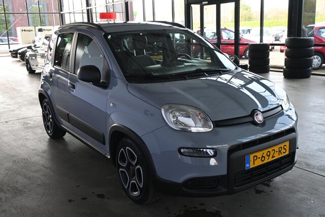 Fiat PANDA 1.0 Hybrid City Life 1e Eigenaar! Airco Carplay LED Rijklaaprijs Inruil Mogelijk!