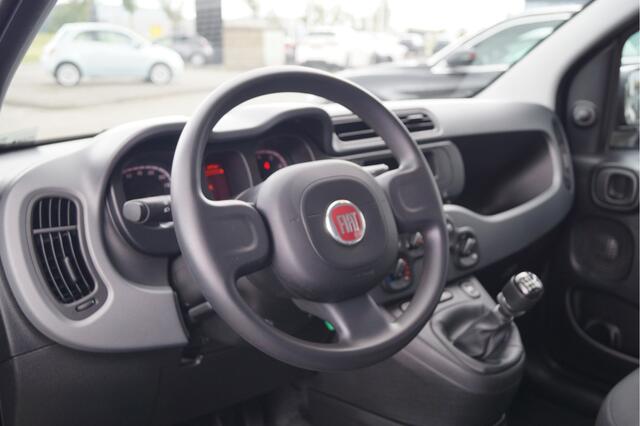 Fiat PANDA 1.0 Hybrid Cross Look