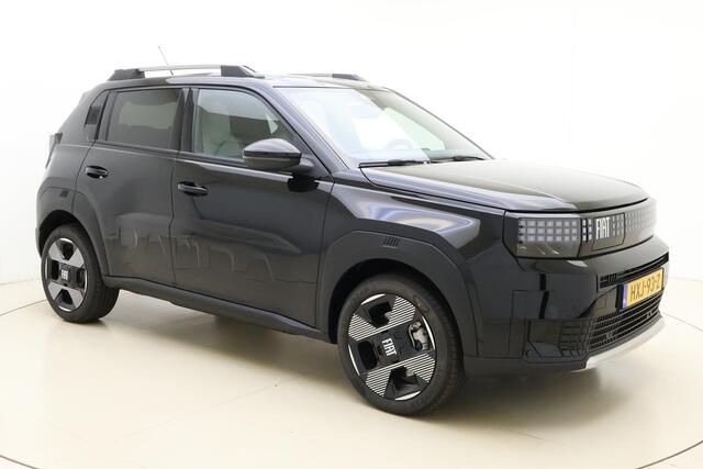 Fiat PANDA Grande La Prima 11 kW 44 kWh | NIEUW MODEL | Navigatie | Climate control | Camera | Hoge instap | Dakrails | Stoel- en stuurverwarming | verwarmbaar voorraam