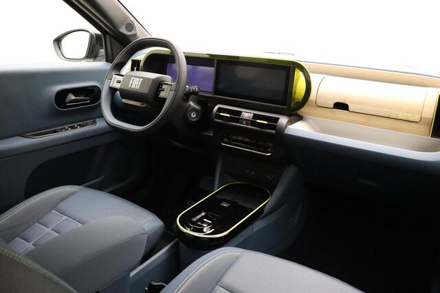 Fiat PANDA Grande 1.2 Hybrid La Prima | Navigatie | Climate control | Camera | Dakrails | Lichtmetalen velgen | Stoel & Stuurverwarming | Nieuw model | Hoge instap