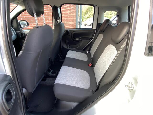 Fiat PANDA 0.9 TWINAIR LOUNGE 80 PK AIRCO TREKHAAK BLUETOOTH