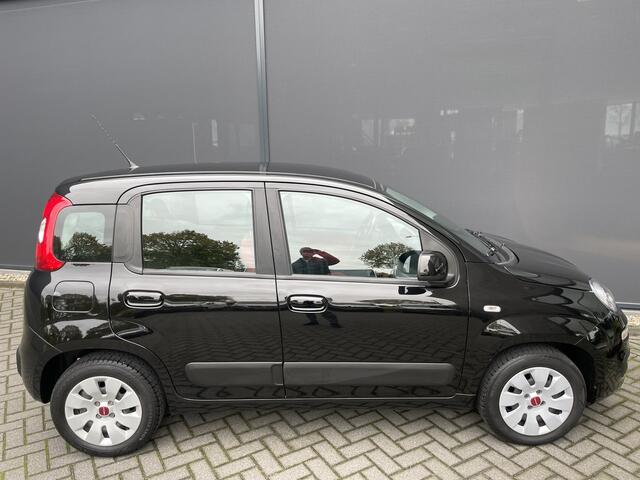 Fiat PANDA 1.2 Lounge 4 cil. Airco - E ramen voor - Radio/cd/mp3 - Centrale deurvergrendeling met AB -