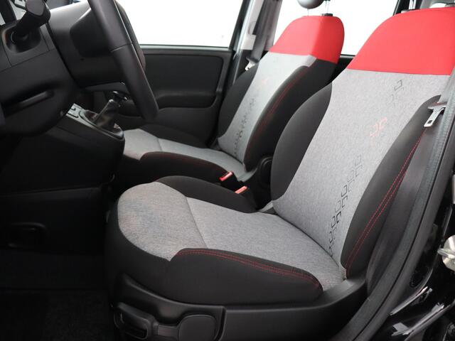 Fiat PANDA 1.2 Lounge (NL-Auto / Airco / Elek. ramen / Sportuitlaat / PDC)