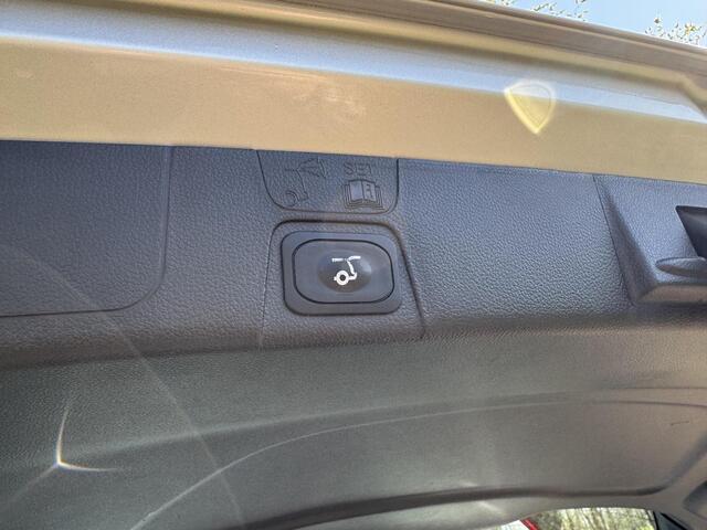 Ford C-MAX 1.5 EB 150PK Titanium | ADAP. CRUISE | 1.500KG TREKKEN | TREKHAAK | WINTERPACK |