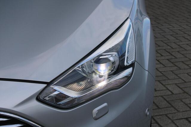 Ford C-MAX 1.0 EcoBoost 125 PK Titanium | Camera | Winterpack | Navigatie | 17 INCH Lichtmetalen Velgen | Climate Control | Cruise Control | Privacy Glass | Half lederen bekleding | Dealeronderhouden