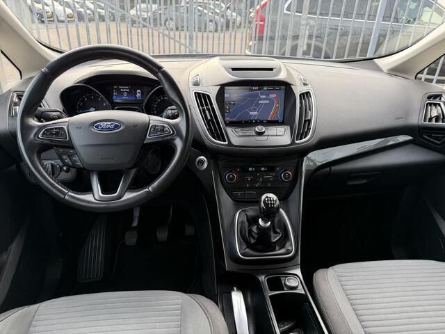 Ford C-MAX 1.0 Titanium uitvoering..!! Navigatie, Climate contr, Trekhaak, Parkeersens, etc..!!