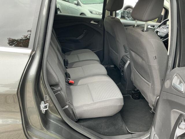 Ford C-MAX 1.0 TITANIUM