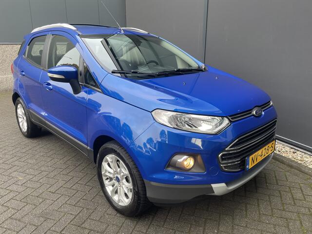 Ford ECOSPORT 1.5 Ti-VCT Titanium Achteruitrijcamera - Airco - Parkeersensoren achter - Keyless entry - Navigatie full map - dakrails - Mistlampen voor - Licht metalen velgen 16 inch - stuur leder