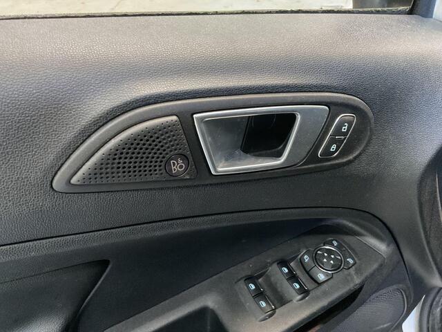 Ford ECOSPORT 1.0 EcoBoost ST-Line | Schuifdak | Winter Pack | Navigatie met Bang&Olufsen | Camera | Dodehoeksensoren