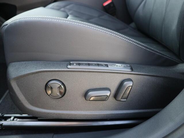 Ford EXPLORER Premium Extended Range AWD 79 kWh * PANO * TREKHAAK * RIJBEREIK (WLTP) 532 KM *