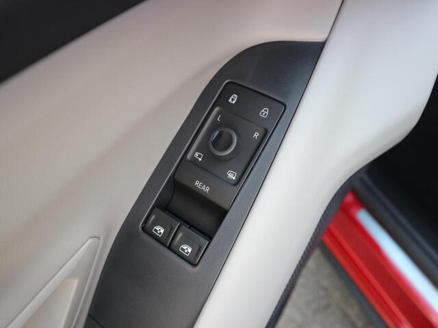 Ford EXPLORER Premium Extended Range AWD 79 kWh * PANO * TREKHAAK * RIJBEREIK (WLTP) 532 KM *