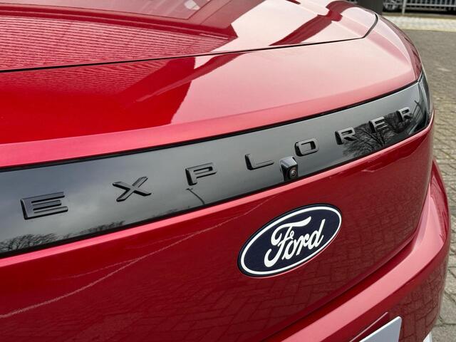 Ford EXPLORER Premium Extended Range RWD 77 kWh | Glazen dak | 21 Inch | Head-up display | 360 graden camera | Matrix verlichting | B&O Sound |