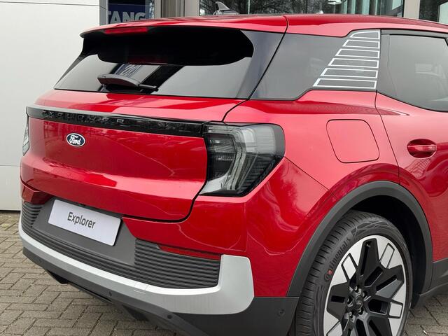 Ford EXPLORER Premium Extended Range RWD 77 kWh | Glazen dak | 21 Inch | Head-up display | 360 graden camera | Matrix verlichting | B&O Sound |
