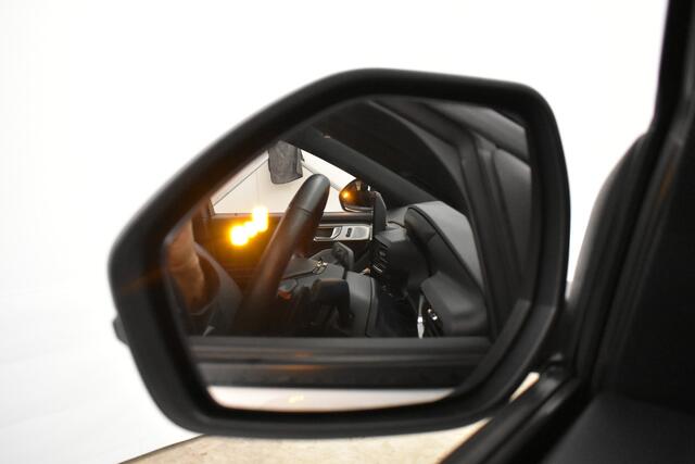 Ford EXPLORER 3.0 V6 PHEV 7 Pers ST-Line Trekh Pano Camera Vol Leder ZW hemel