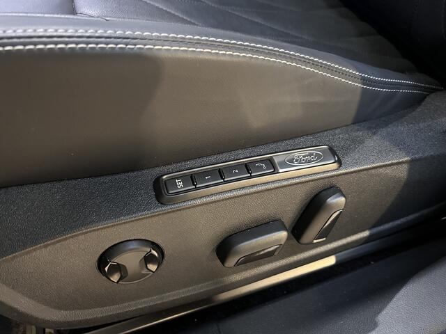 Ford EXPLORER Premium Extended Range 286pk RWD 77 kWh | 21" | El. a. klep | Adapt. cruise | Matrix LED | Stoelverw. | B&O | El. verst. stoel + geh + massage