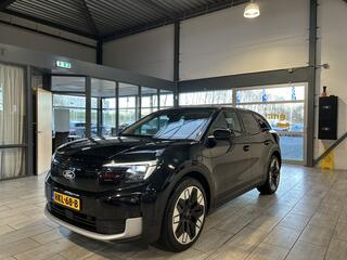 ford-explorer-premium-extended-rang