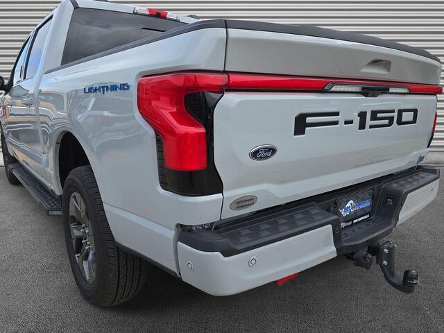 Ford F-150 LIGHTNING LARIAT ER