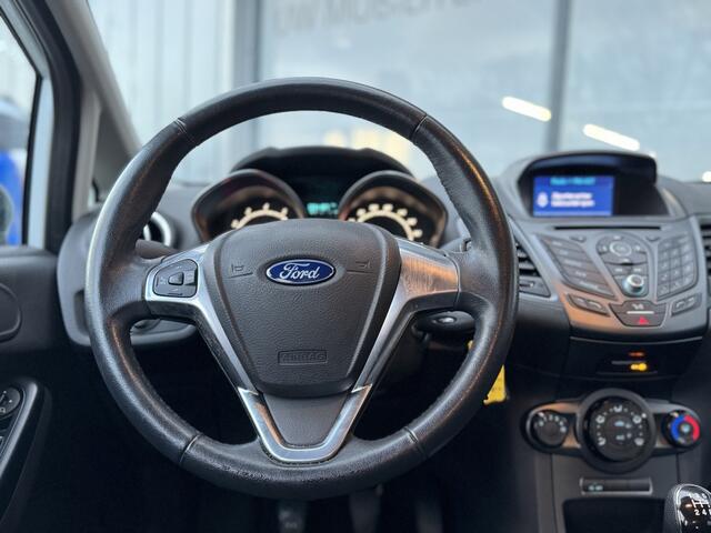 Ford FIESTA 1.0 White Edition