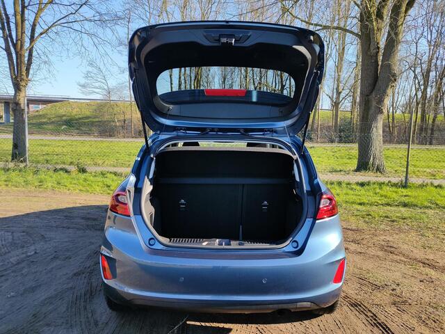 Ford FIESTA 1.0 EB Hybrid 125PK Titanium X | ADAP. CRUISE | WINTERPACK | CARPLAY NAVI | CLIMA |