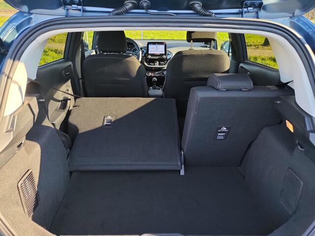 Ford FIESTA 1.0 EB Hybrid 125PK Titanium X | ADAP. CRUISE | WINTERPACK | CARPLAY NAVI | CLIMA |