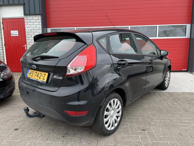 Ford FIESTA 1.0 Style TREKHAAK / NAVI / AIRCO / BLUETOOTH / CRUISE / NL-AUTO
