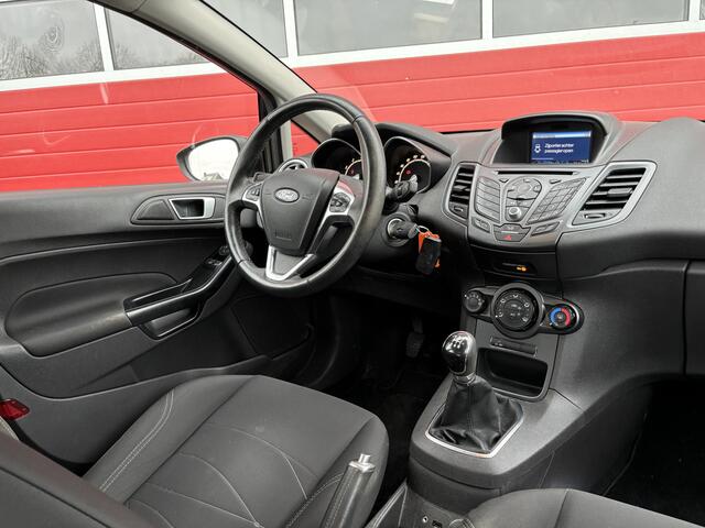 Ford FIESTA 1.0 Style TREKHAAK / NAVI / AIRCO / BLUETOOTH / CRUISE / NL-AUTO