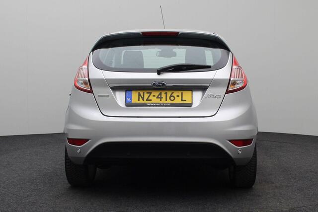 Ford FIESTA 1.0 EcoBoost Titanium 2017 | Airco | Navigatie | Parkeersensoren | Cruise Control | Stuurwiel Bediening | Lichtmetaal | Boekjes | 2 Sleutels | Nationale Autopas