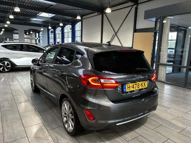 Ford FIESTA EcoBoost 125 pk Vignale | Pano | Winter Pack | Camera | Leer | Adapt. cruise | B&O | 17" | Pr. glass |