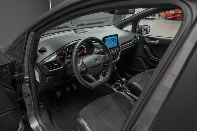 Ford FIESTA ST-3 1.5 200pk |dealer onderhouden|panoramadak|B&O|Apple Carplay|LED-koplampen|lane assist|cruise control|winterpack|18"|