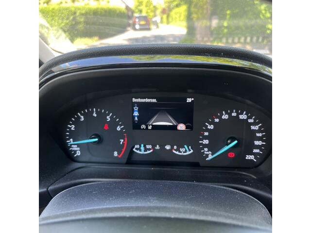 Ford FIESTA 1.0 EcoBoost Hybrid Titanium Complete BTW auto met oa. navigatie en line assist en cruise controle